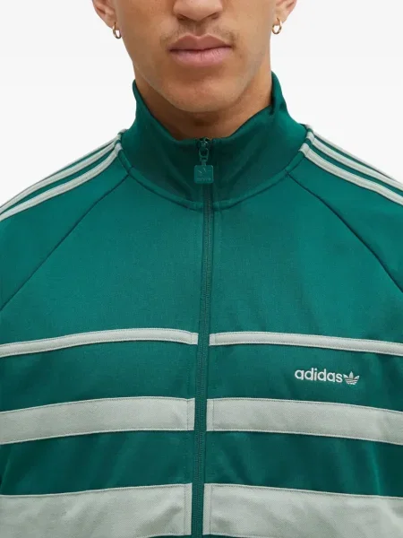 Hanorac cu glugă Adidas cu broderie verde