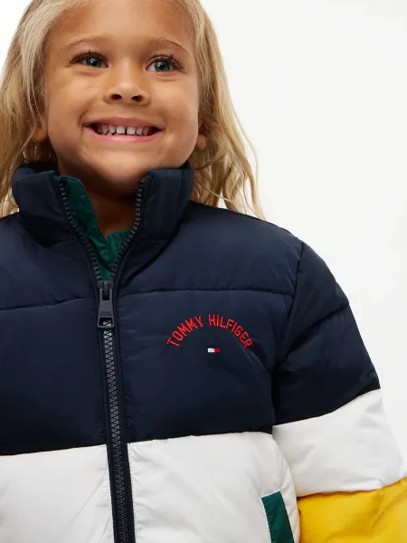 Tommy Hilfiger пухено яке за деца
