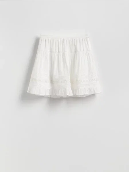 Reserved Spódnica mini z haftem biały