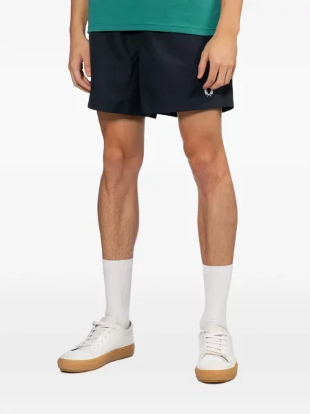 Pantaloni scurți Fred Perry cu broderie albastru