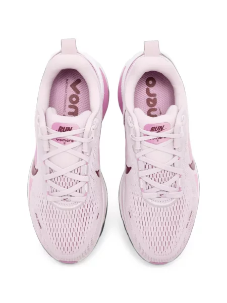 Маратонки Nike Vomero на цветя виолетово