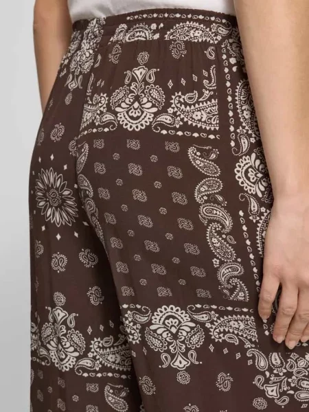 Krój relaxed fit szerokość spodnie z czystej model KAVI' Only