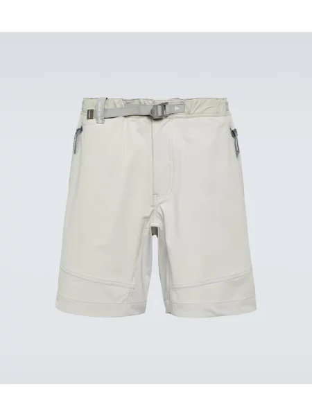 Pantaloni scurți And Wander gri