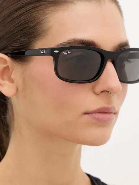 Ray-Ban napszemüveg fekete