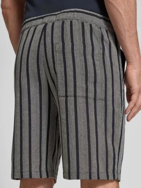 Szorty o kroju regular fit z fakturowanym wzorem model ‘KALLE’ Casual Friday