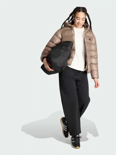Демисезонная куртка Adidas бежевая
