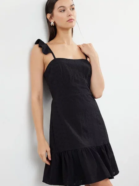 Rochie mini Trendyol cu broderie în linie A negru