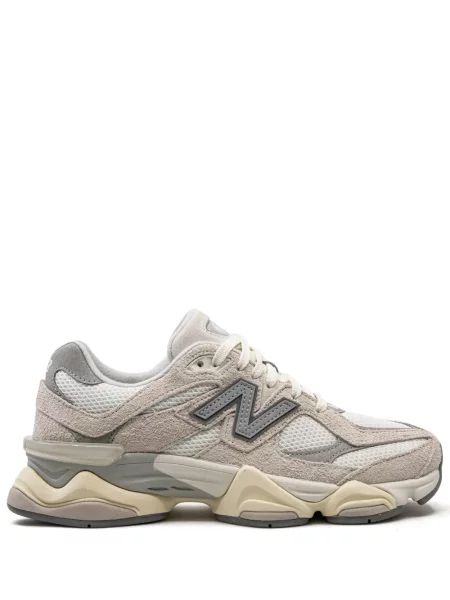 Sneakerși New Balance din piele de căprioară