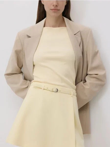 Reserved Fustă tip tenis cu curea galben-deschis galben