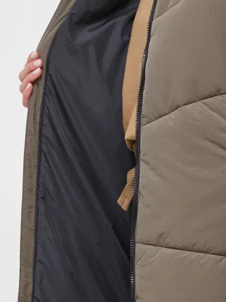 Jack Wolfskin rövid kabát szürke