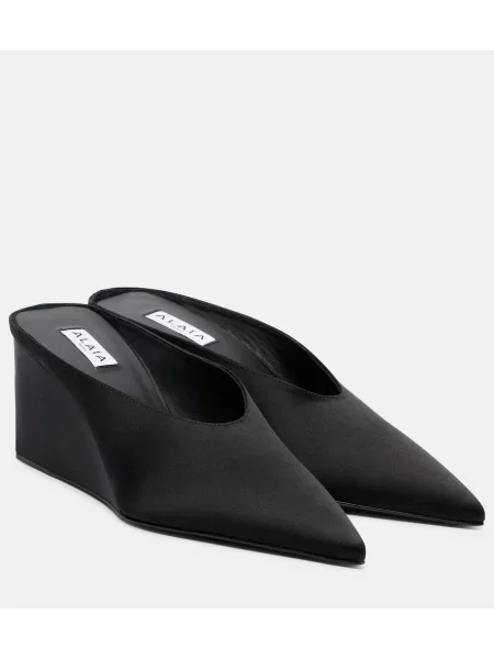 Papuci tip mules Alaïa din satin cu pană negru