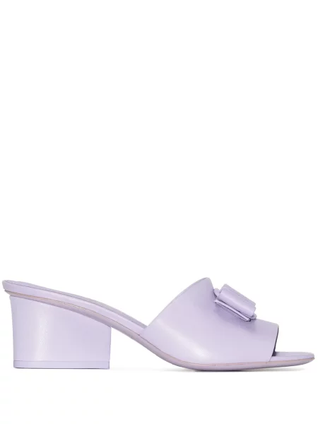 Papuci tip mules Ferragamo cu funde din piele violet