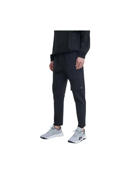 Spodnie cargo Reebok ze stretchu czarne
