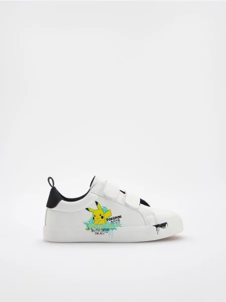 Reserved Trampki Pokémon biały