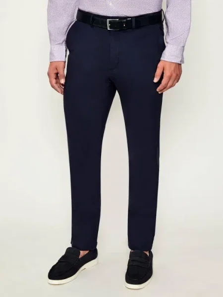Calvin Klein Pantaloni chino Bleumarin
