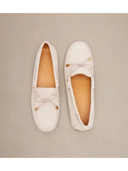 Pantofi loafer Tod's din piele de căprioară roz