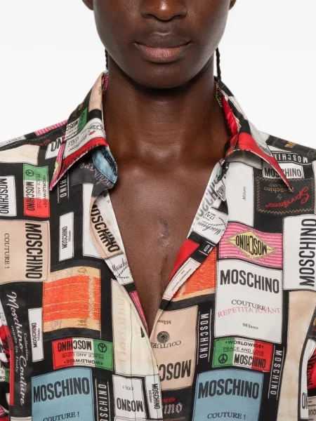 Копринена риза Moschino с принт черно