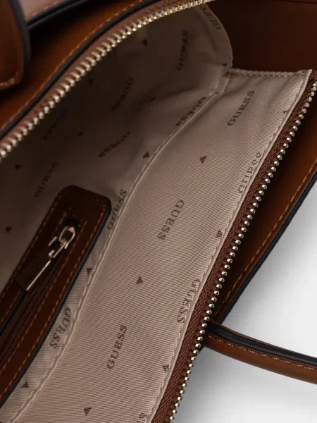 Кожаная сумка Guess
