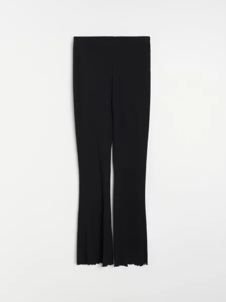 Піжама з boxy топом і штанами з рубчастого трикотажу Pusheen чорний