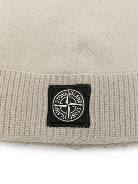 Căciulă Stone Island cu strasuri