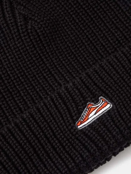 Шапка Puma Classics Graphic Short Beanie з чорний