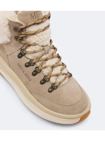 Cizme scurte Moon Boot din piele de căprioară bej