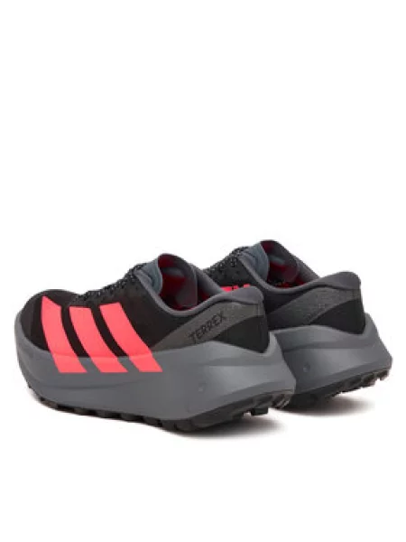Trekingová obuv adidas černé