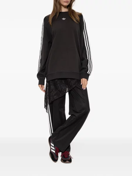 Dryžuotas tenisas džemperis Adidas v formos iškirpte juoda