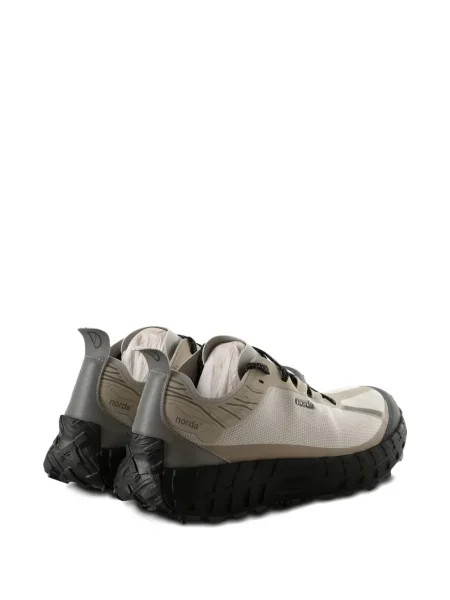 Sneakerși Norda maro