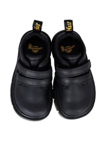 Ниски обувки Dr. Martens черно