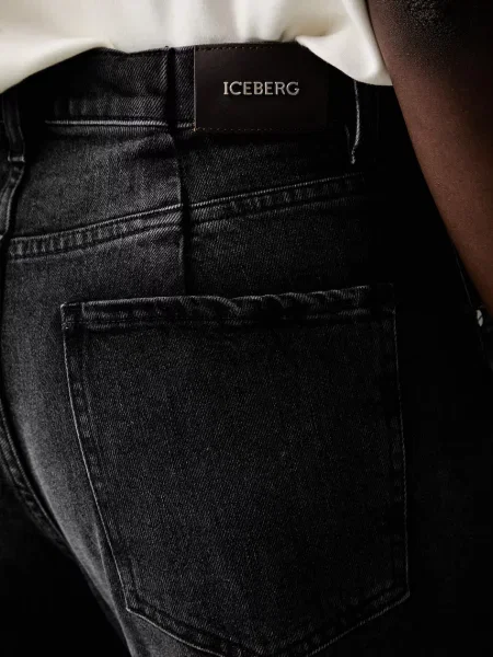 Iceberg джинси relaxed fit