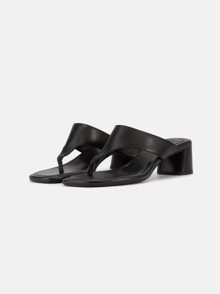 VAGABOND SHOEMAKERS Žabky Evie' čierna