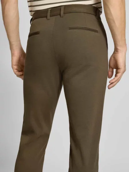 Spodnie o kroju slim fit z wpuszczanymi i z tyłu Lindbergh