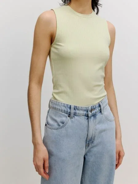 EDITED Top Naela' verde