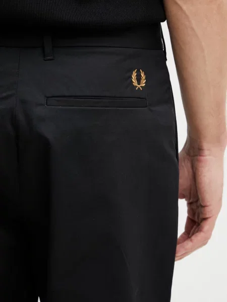 Fred Perry штани
