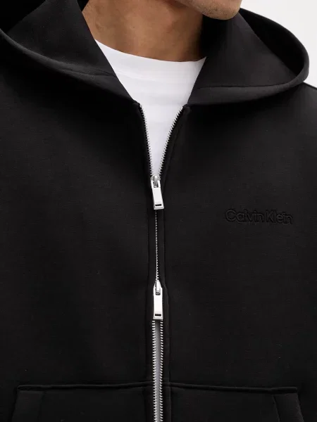 Dzseki Calvin Klein fekete