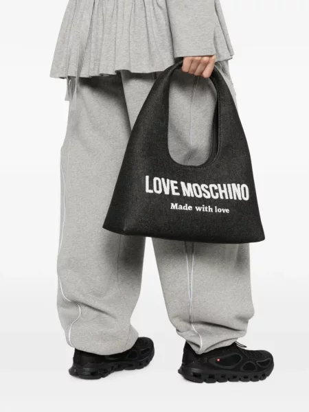 Geantă Love Moschino cu aplicații negru