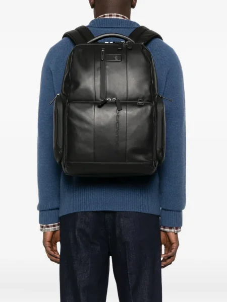 Rucsac Piquadro din piele negru