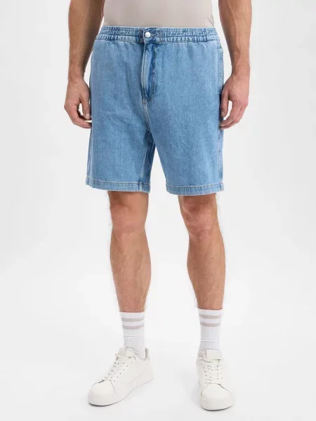 Szorty jeansowe o kroju regular fit z elastycznym pasem Calvin Klein Jeans niebieskie