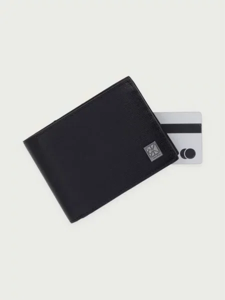 Calvin Klein Pénztárca Emblem Hw Trifold W/ Coin fekete
