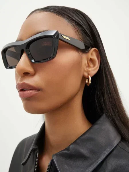 Sunčane naočale Bottega Veneta za žene crna