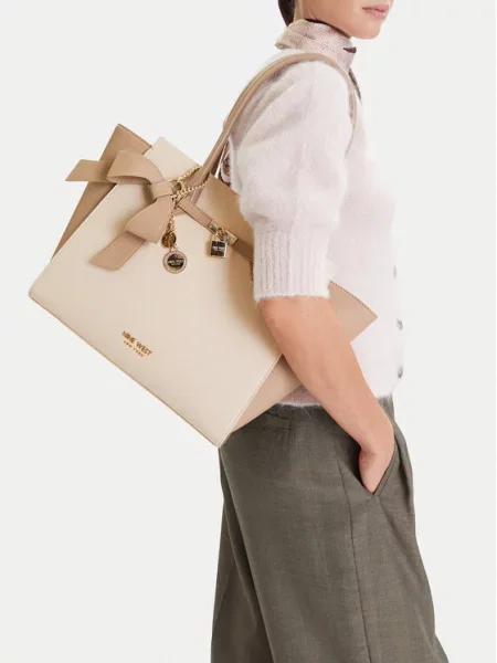 Nine West Ročna torba Écru