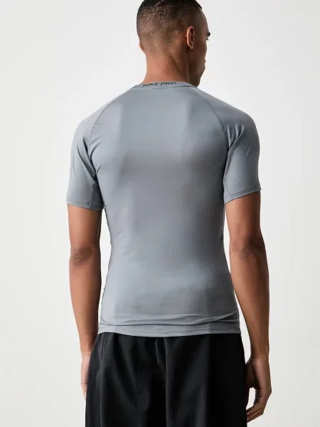 T-shirt Nike Pro Dri-FIT Tight Short-Sleeve Fitness Top Smoke Grey/ Black S szara