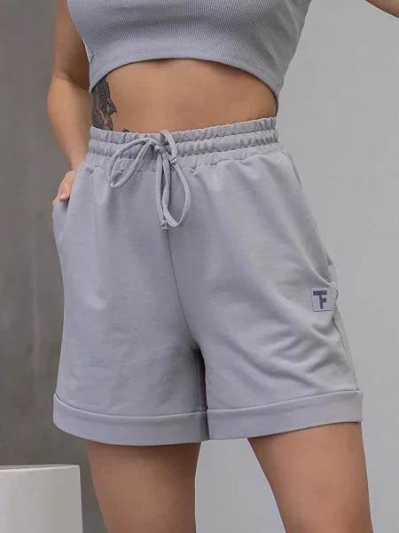 Женские шорты сірі
