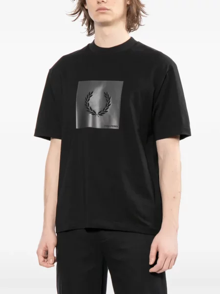 Tricou Fred Perry cu decolteu rotund negru