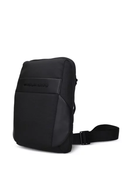 Crossbody torba Piquadro s autogramom crna