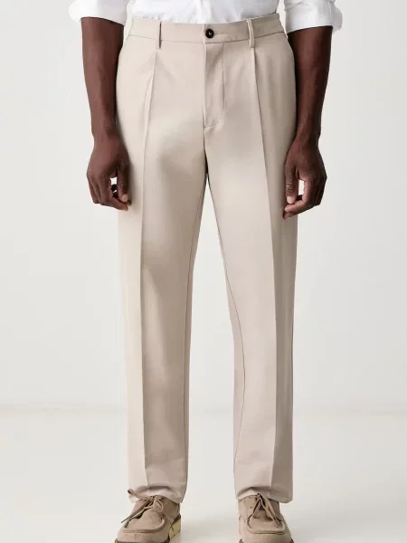United Colors of Benetton pantaloni pentru bărbați bej