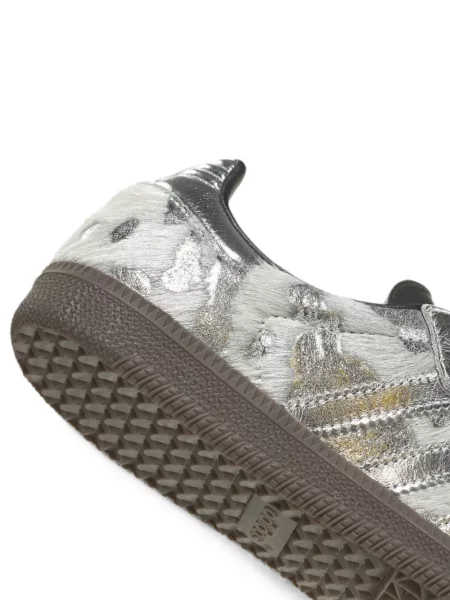 Top Adidas maro