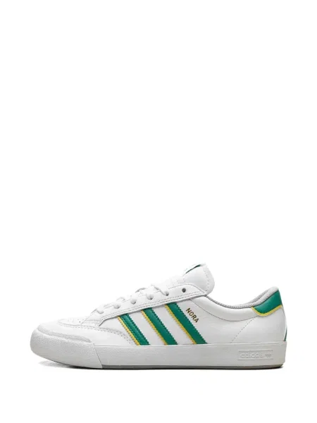Sneakerși Adidas Gazelle cu dungi din piele de căprioară alb