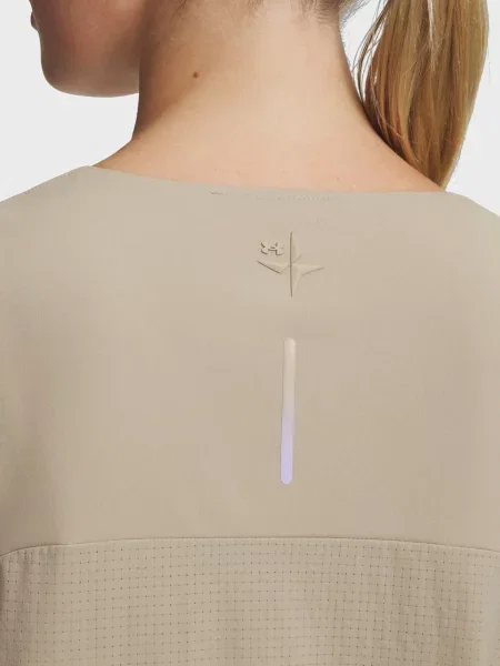 Футболка Under Armour для бігу бежева